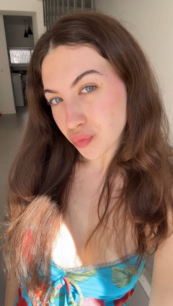 Nude girl Amber in Ningbo