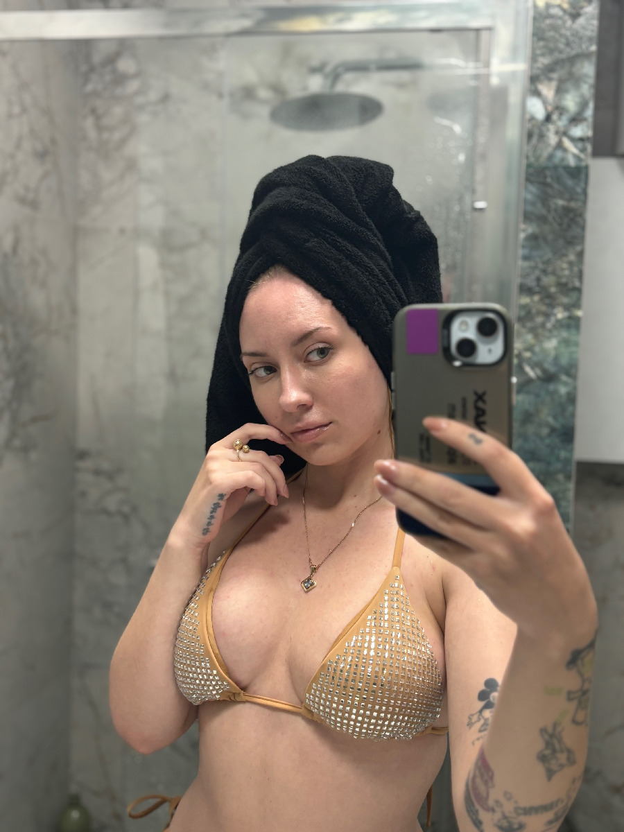 Nude girl KateV in Ningbo