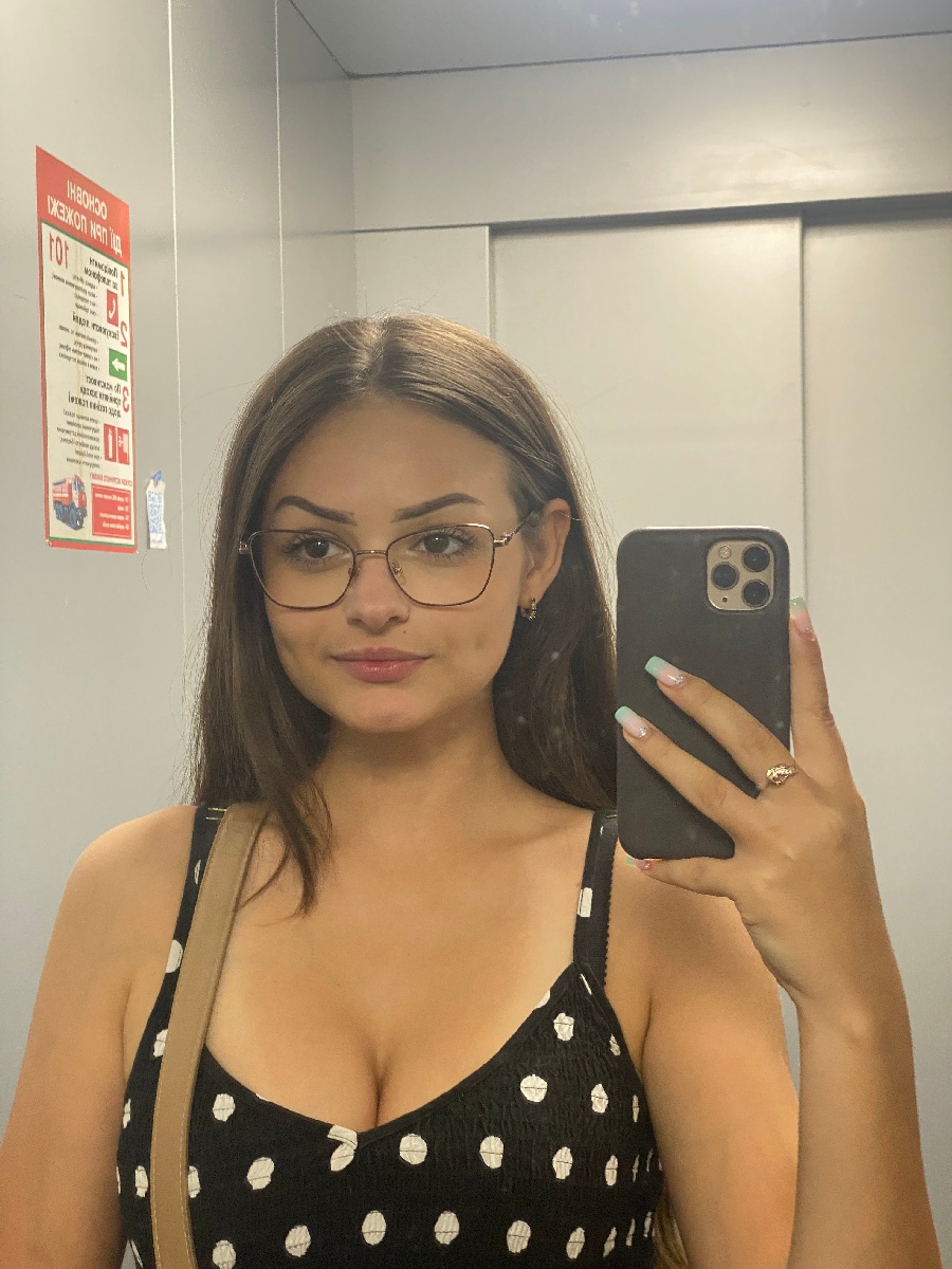 Sexy model Stacy in Ningbo